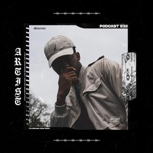 男人吃奶摸下面
