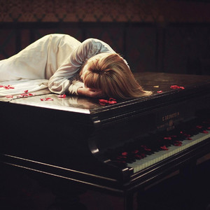 男人吃奶摸下面
